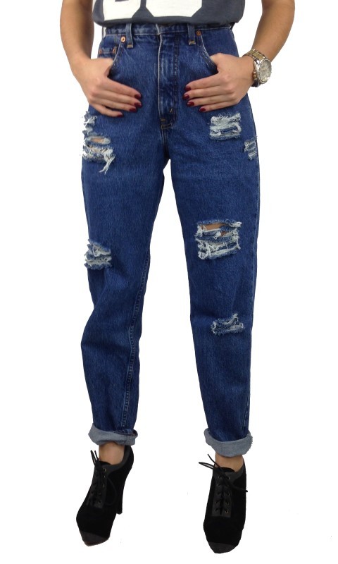 مذبحة عملاق فاقد الوعي levis 881 02 
