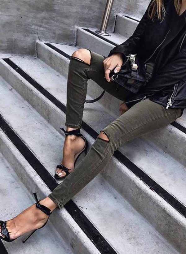 OLIVE CUT KNEES JEANS