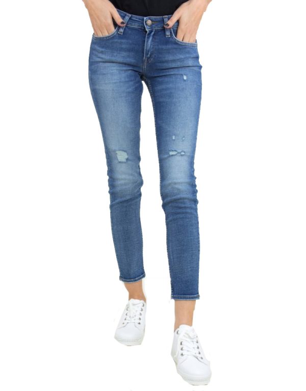 151018_xeimerina_gunaikeia_tzin Γυναικείο μπλε τζην παντελόνι ξεβαμμένο Lee Scarlett