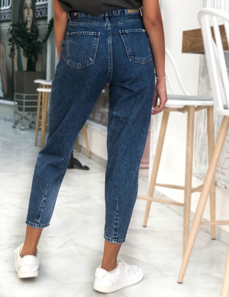 Γυναικείο μπλε τζιν Mom Fit με τσέπες 1