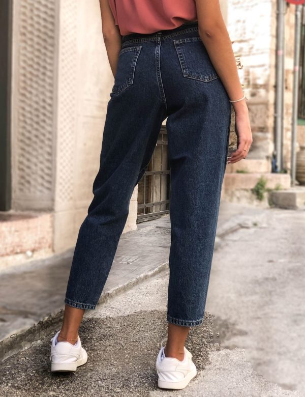 Γυναικείο μπλε τζιν Mom Fit με τσέπες