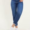 Γυναικείο μπλε τζιν παντελόνι Mom Fit ξεβάμματα 4222