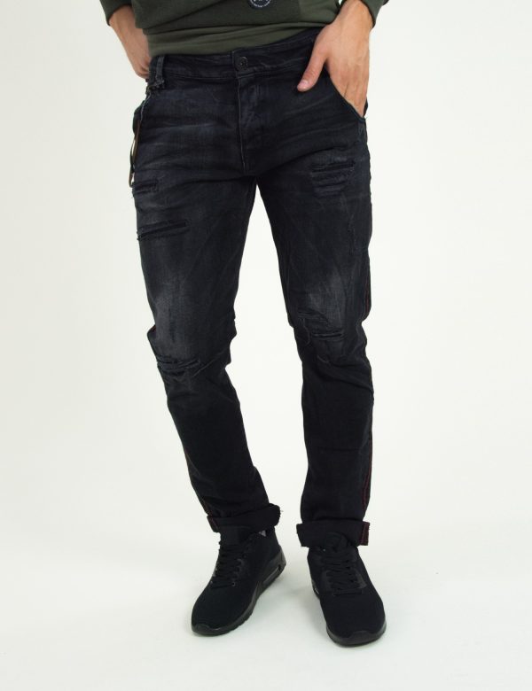 Ανδρικό μαύρο ξεβαμμένο τζιν σωλήνας Damaged D50B