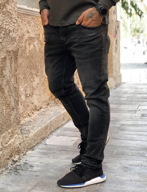 Ανδρικό ανθρακί τζιν παντελόνι με ξέβαμμα