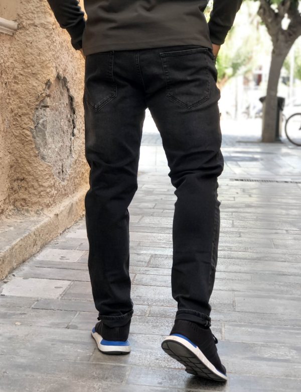 Ανδρικό ανθρακί τζιν παντελόνι με ξέβαμμα