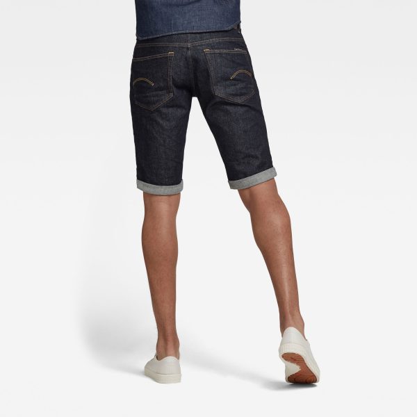 g-star-raw-3301-shorts-dark-blue-model Ανδρικό παντελόνι G-Star RAW 3301 Denim Shorts | Original