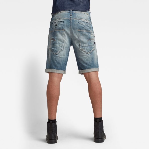 g-star-raw-d-staq-3d-shorts-light-blue-model Ανδρική βερμούδα G-Star RAW D-Staq 3D Shorts | Αυθεντικό