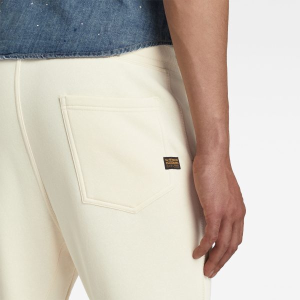 g-star-raw-premium-core-type-c-sweatpants-beige-model-back-zoom Ανδρικό παντελόνι G-Star RAW Premium Core Type C Sweatpants | Αυθεντικό
