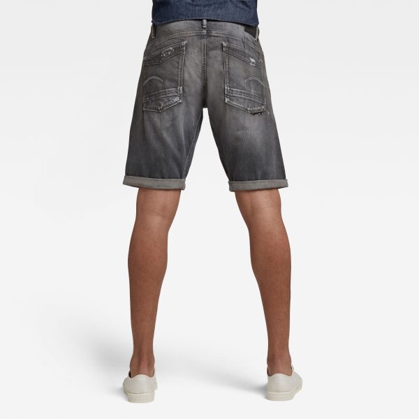 g-star-raw-scutar-3d-shorts-grey-model Ανδρική βερμούδα G-Star RAW Scutar 3D Shorts | Αυθεντικό