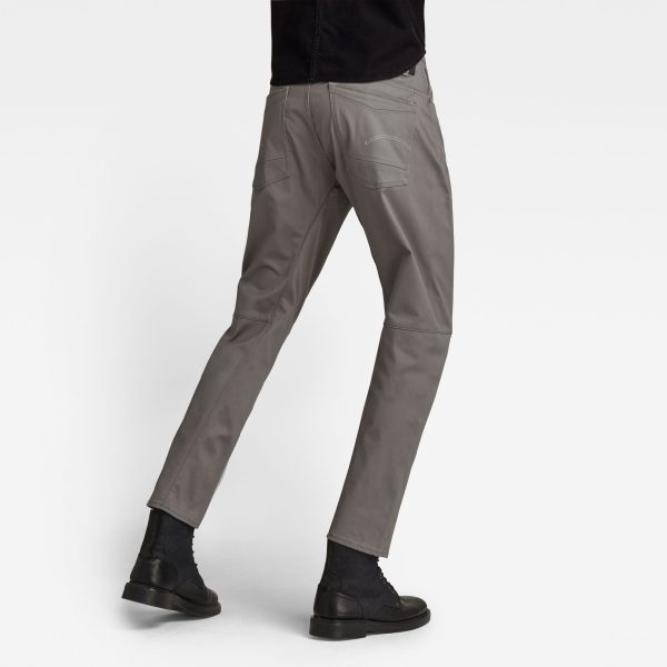 g-star-raw-scutar-3d-tapered-pants-grey-model-back Ανδρικό παντελόνι G-Star RAW Scutar 3D Tapered Pants | Αυθεντικό