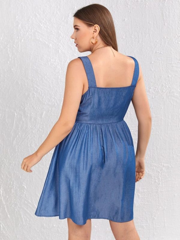 Φόρεμα με κουμπιά στο χρώμα του τζιν