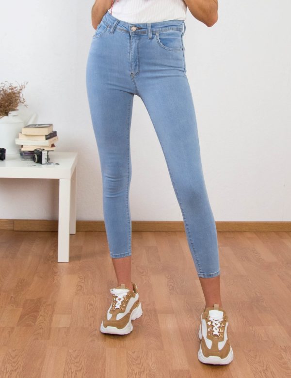 Γυναικείο χλώριο τζιν παντελόνι ελαστικό