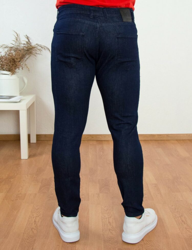 Ανδρικό μπλε σκούρο τζιν παντελόνι με σκίσιμο 1