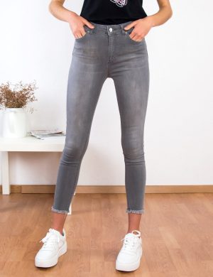 Γυναικείο σκούρο γκρι τζιν παντελόνιμε ξέφτια