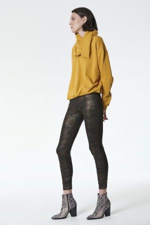 ΚΟΛΑΝ ΜΕ ΟΨΗ ΔΕΡΜΑΤΟΣ - BRONZE