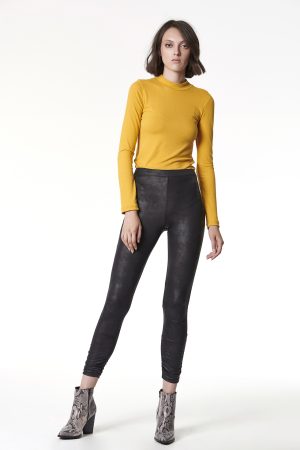 ΚΟΛΑΝ ΜΕ ΟΨΗ ΔΕΡΜΑΤΟΣ - ΜΑΥΡΟ