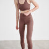 ΜΟΝΟΧΡΩΜΟ ΨΗΛΟΜΕΣΟ ΚΟΛΑΝ ΓΥΜΝΑΣΤΙΚΗΣ DRY-FIT - DARK TAUPE - 868