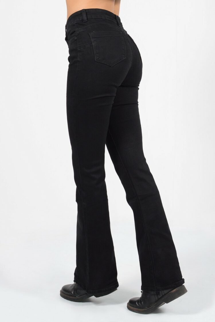 Ψηλόμεσο παντελόνι καμπάνα με τσέπες, σε μαύρο χρώμα 3