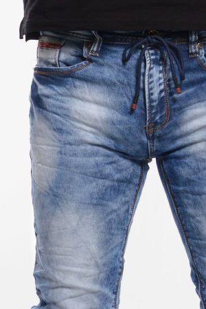 Τζιν παντελόνι σε ίσια γραμμή, τσαλακωμένη όψη και κορδόνι που δένει στη μέση